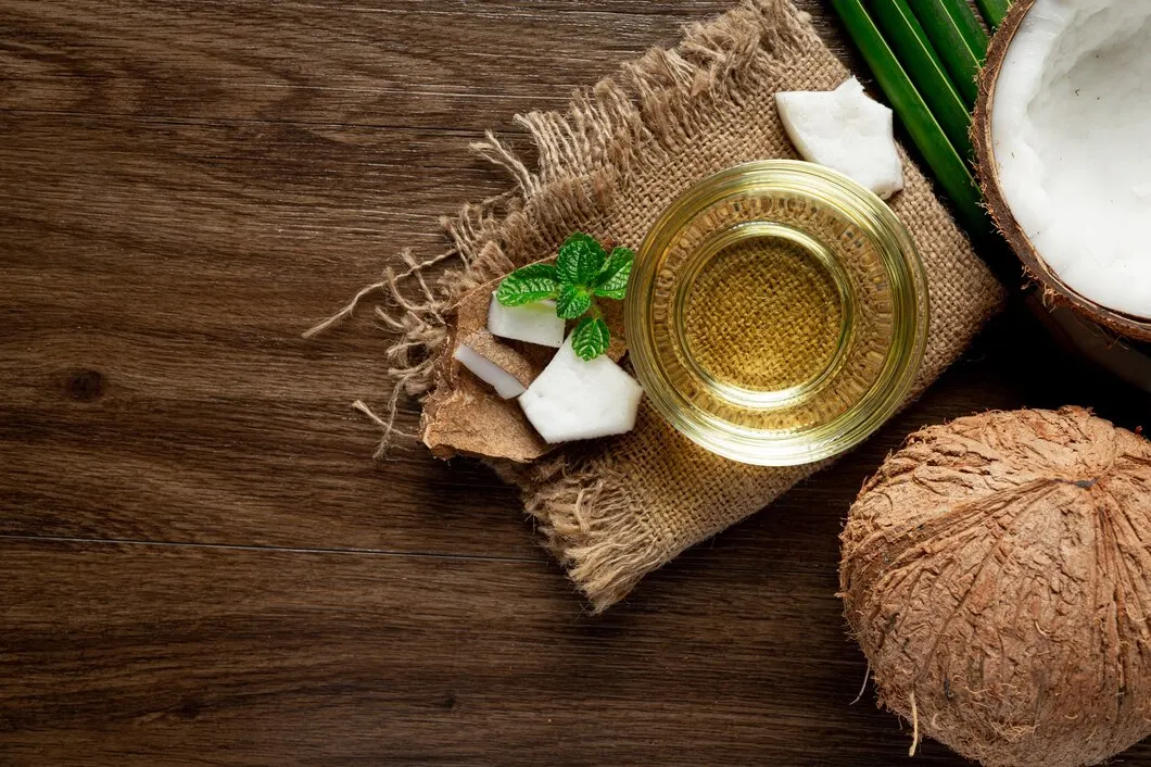 Manfaat Minyak Kelapa untuk Rambut: Fakta dan Tips