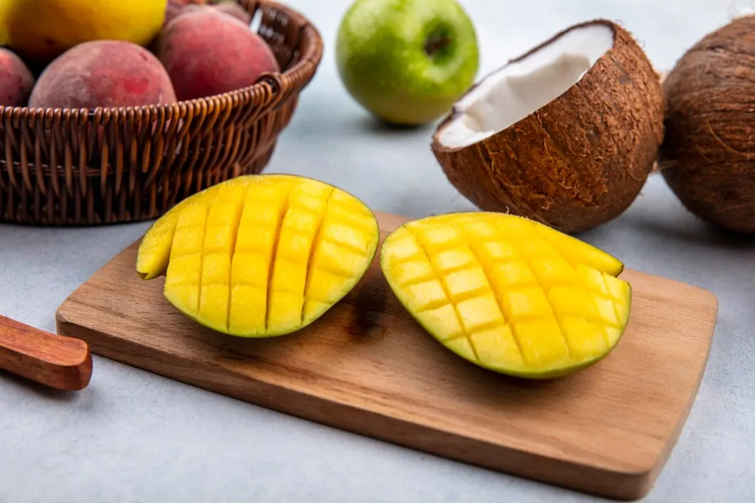 Perawatan Rambut Rontok dengan Buah Mangga: Fakta dan Tips