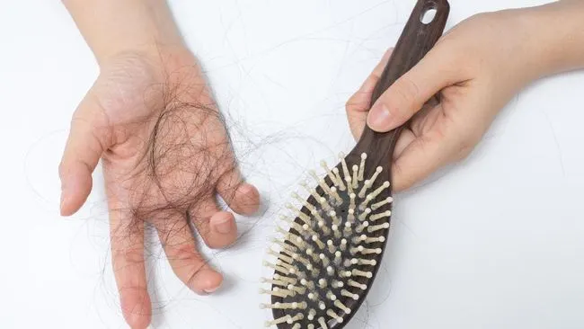 Stres dan Rambut Rontok: Kok Bisa Sih?
