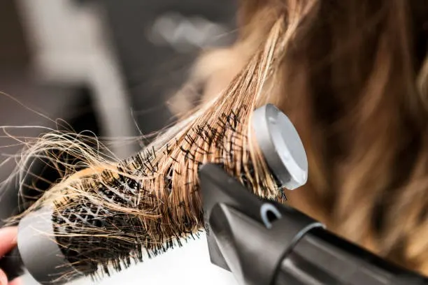 rambut mudah patah karna alat panas