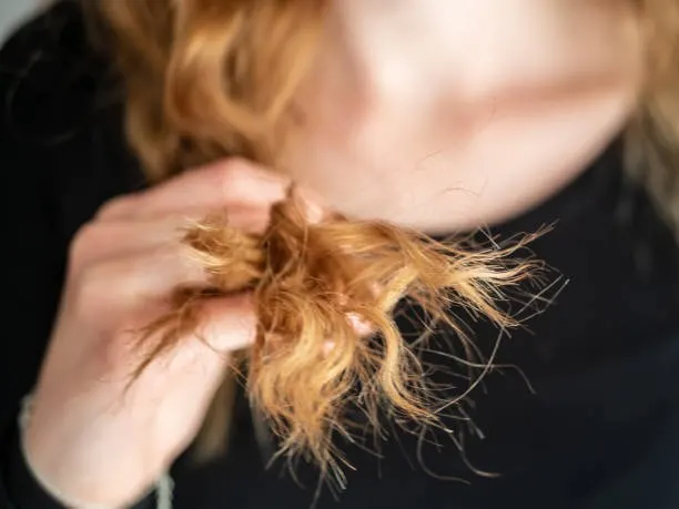 Rambut Pecah Pecah: Kenapa dan Gimana Mengatasinya