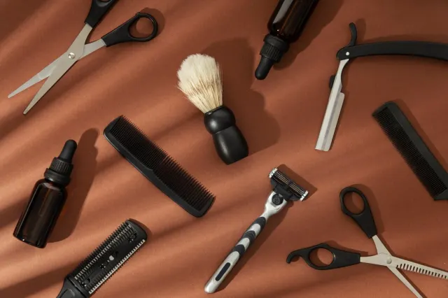 7 Cara Menghindari Kerusakan Rambut Akibat Penggunaan Alat Styling