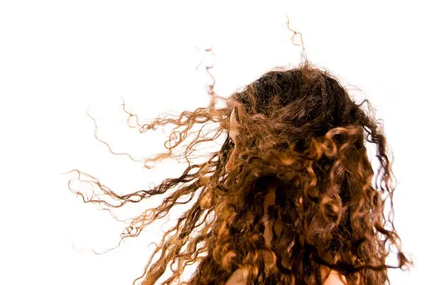7 Gaya Hidup Sehat untuk Rambut yang Lebih Kuat dan Lebat