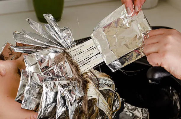 10 Langkah-langkah Mewarnai Rambut dengan Aman dan Sehat