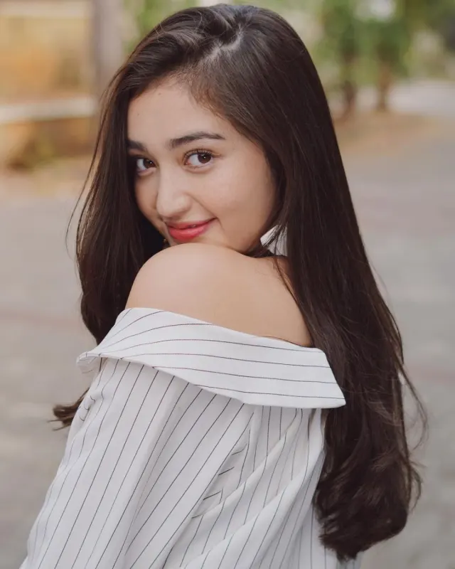 Cara Mengatasi Rambut Rontok dengan Bahan Alami