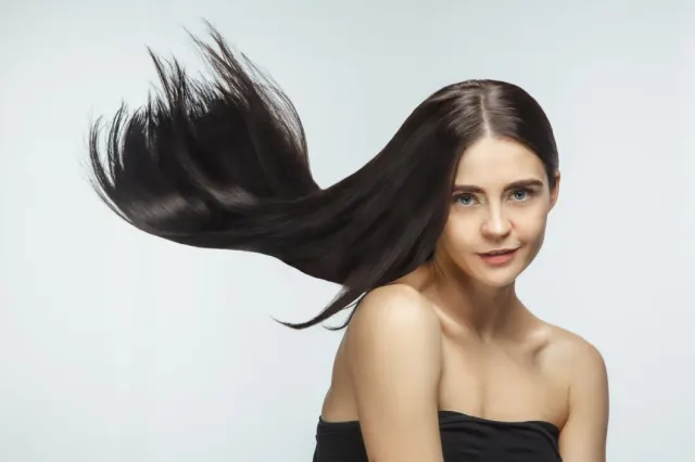Ritual Harian Merawat Rambut Panjang agar Tidak Rontok