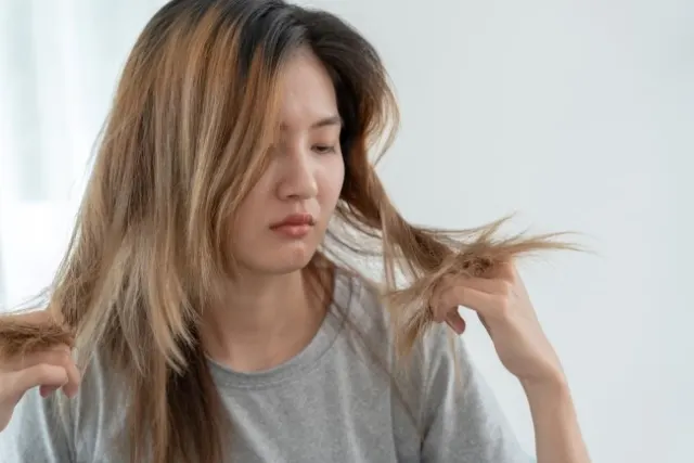 7 Kesalahan Fatal Saat Mewarnai Rambut yang Harus Kamu Hindari