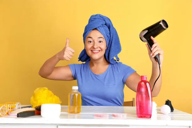 Bagaimana Cara Mengeringkan Rambut yang Tepat?
