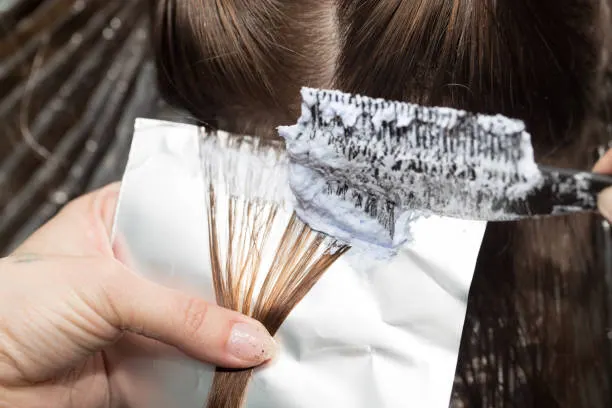 10 Tips Mewarnai Rambut agar Warna Tahan Lama dan Tidak Mudah Pudar