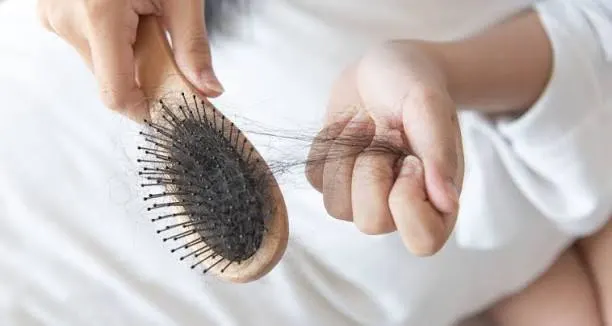 5 Kebiasaan Sehari-hari yang Tanpa Disadari Merusak Rambut
